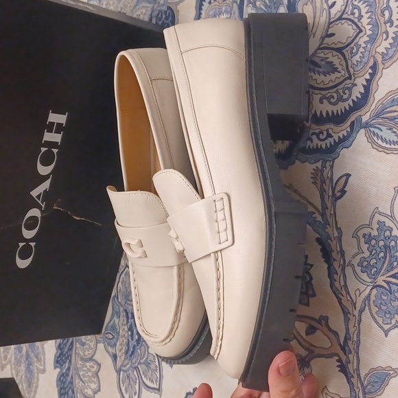 New Coach Leah Women's Cream Leather Lug Sole Loafers SZ 9.5 - Picture 7 of 16